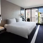 Doubletree By Hilton Fontana Park Hotel