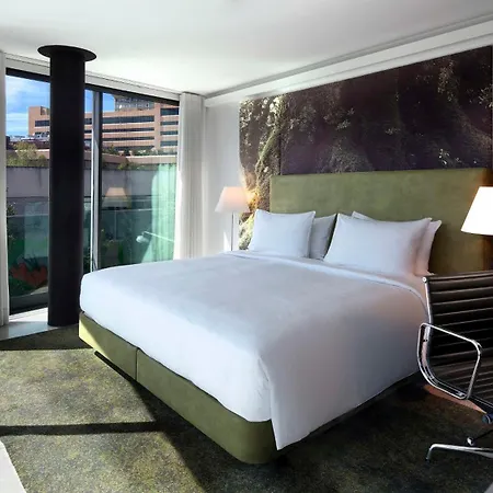 酒店 里斯本丰塔纳公园希尔顿逸林酒店 4*