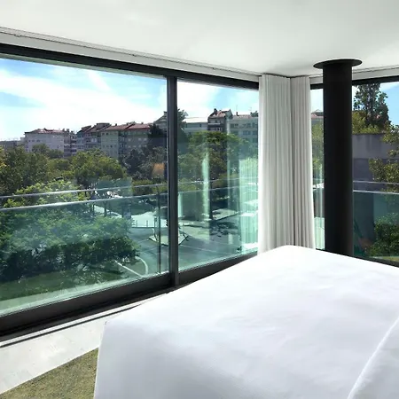 里斯本丰塔纳公园希尔顿逸林酒店 酒店 4*