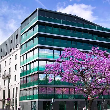 里斯本丰塔纳公园希尔顿逸林酒店 酒店