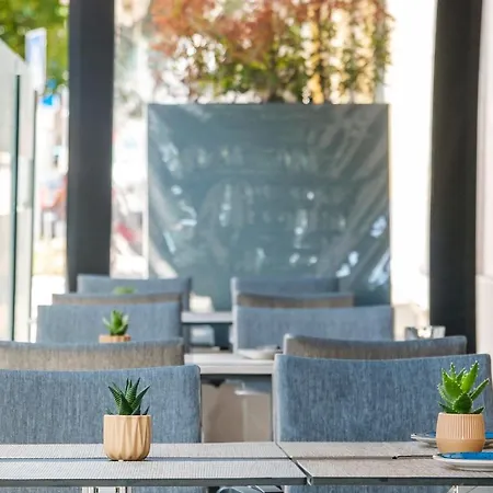 里斯本丰塔纳公园希尔顿逸林酒店