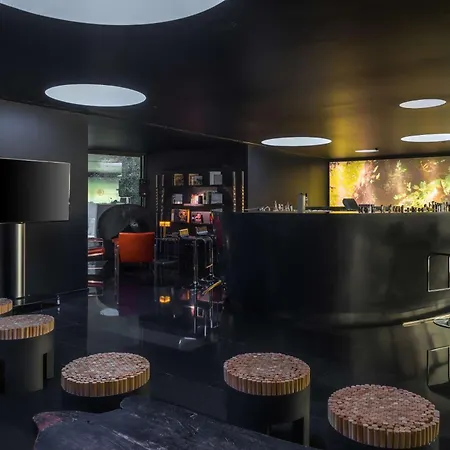 里斯本丰塔纳公园希尔顿逸林酒店