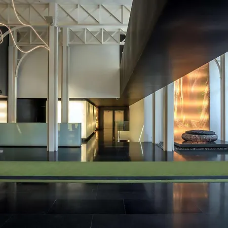 里斯本丰塔纳公园希尔顿逸林酒店 4*