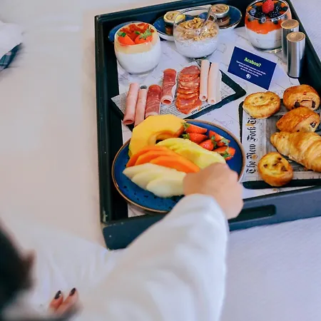 酒店 里斯本丰塔纳公园希尔顿逸林酒店 4*