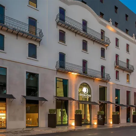 里斯本丰塔纳公园希尔顿逸林酒店 4*