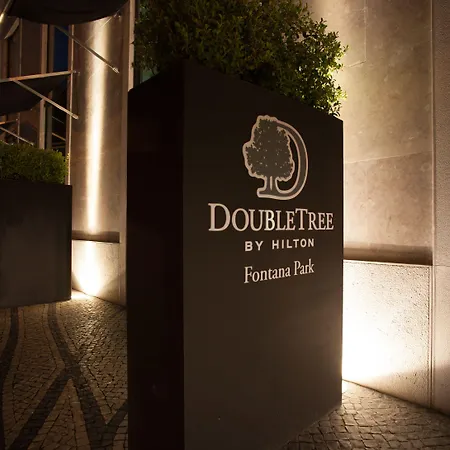 Отель Doubletree By Hilton Fontana Park 4*