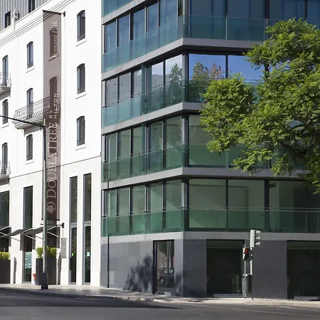 酒店 里斯本丰塔纳公园希尔顿逸林酒店 4*