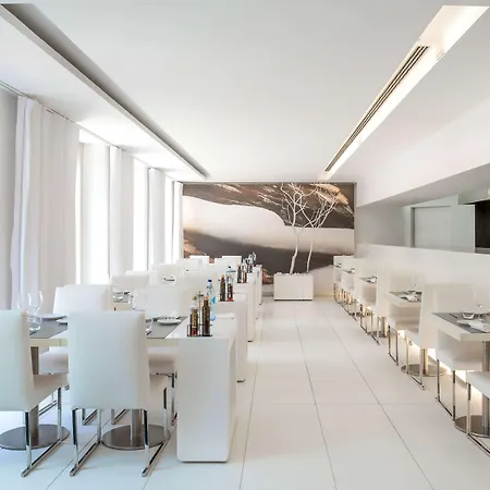 里斯本丰塔纳公园希尔顿逸林酒店