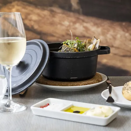 Отель Doubletree By Hilton Fontana Park Лиссабон