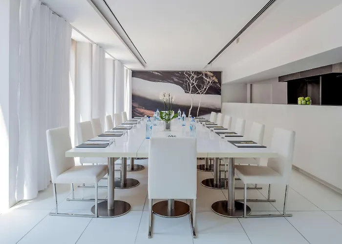 Doubletree By Hilton Fontana Park Hotel 4*