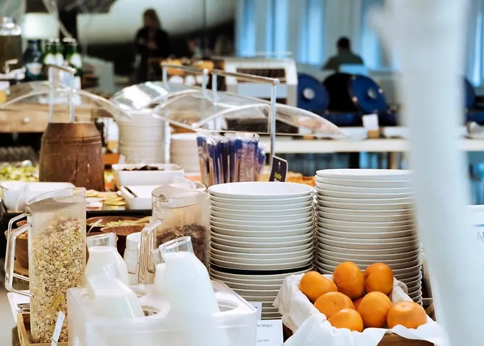 ダブルツリー バイ ヒルトン フォンタナ パーク 4* リスボン