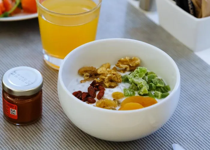 ダブルツリー バイ ヒルトン フォンタナ パーク 4*