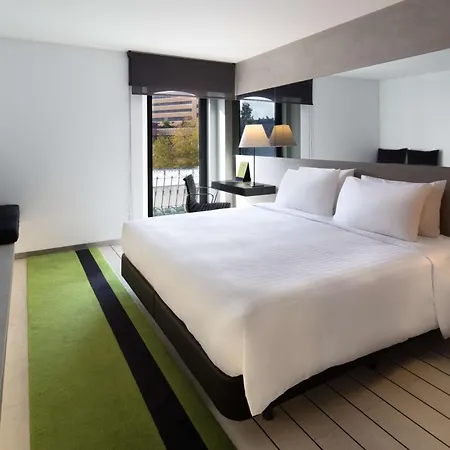 Doubletree By Hilton Fontana Park Szálloda