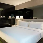 Doubletree By Hilton Fontana Park מלון