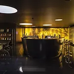 Doubletree By Hilton Fontana Park מלון