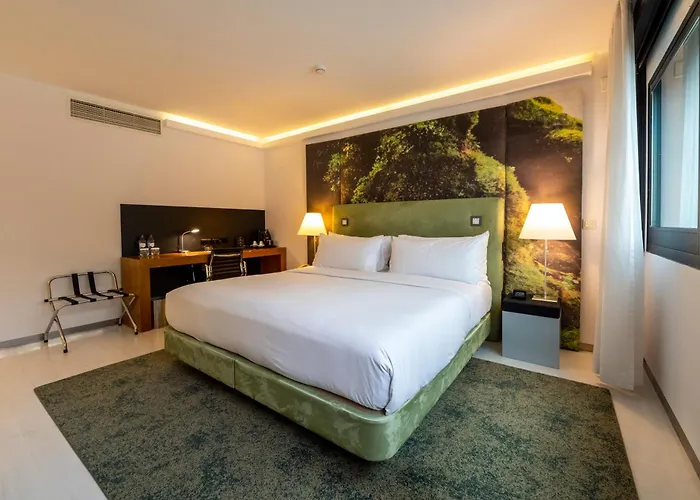 Hotel Doubletree By Hilton Fontana Park 4*