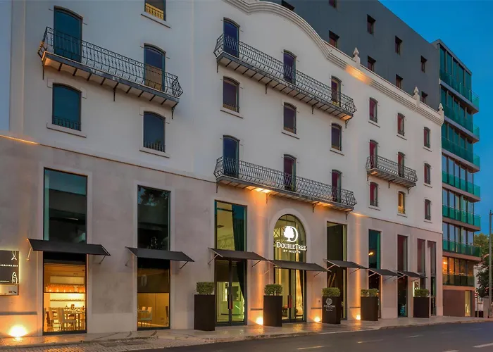 Doubletree By Hilton Fontana Park 4*