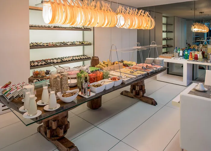 Hotel Doubletree By Hilton Fontana Park 4*