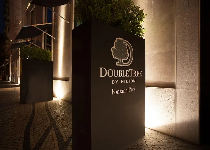 Hotel Doubletree By Hilton Fontana Park 4*